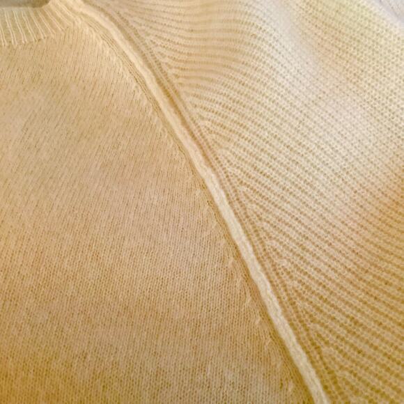 Crush. Butter Yellow Ribbed Sleeve 100% Cashmere Oversized Sweater S - Picture 7 of 9